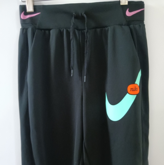 Nike Set - Picture 4 of 4